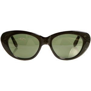 Von Kat Black Retro Rockabilly Cat Eye Sunglasses